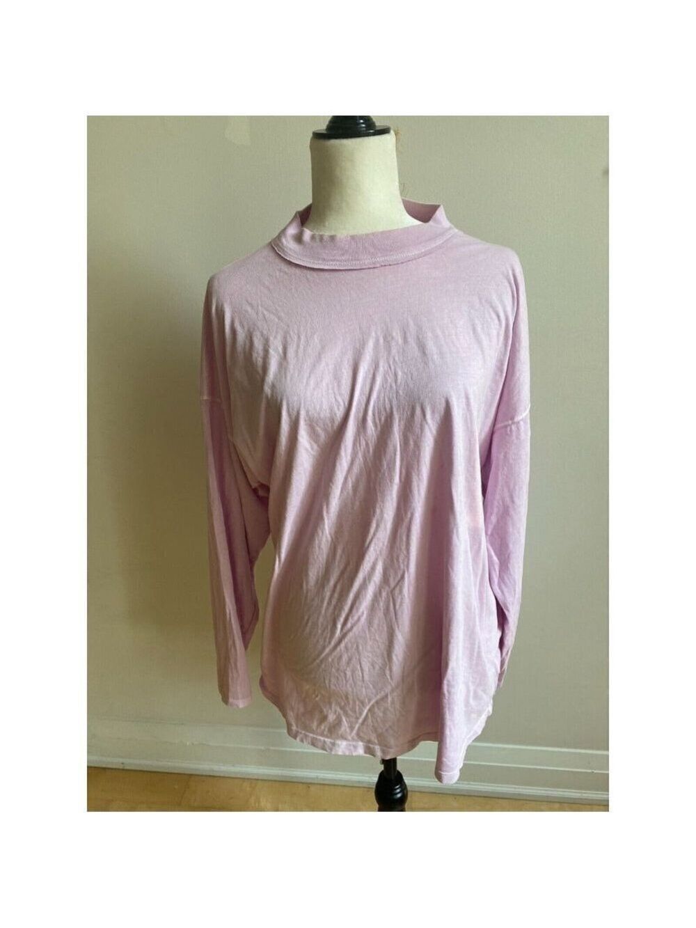 WE the Free  women long sleeve top sz small mock neck tshirt oversized